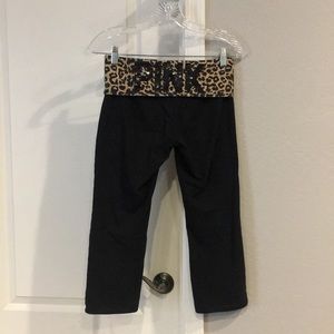 PINK Victoria’s Secret cropped/Capri leggings